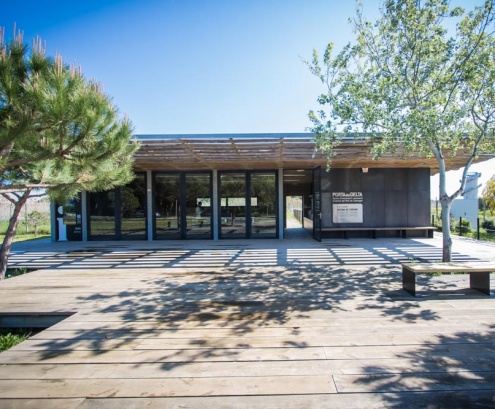 Oficina d'informació turística de Can Camins. Oficina d'informació turística de Can Camins.