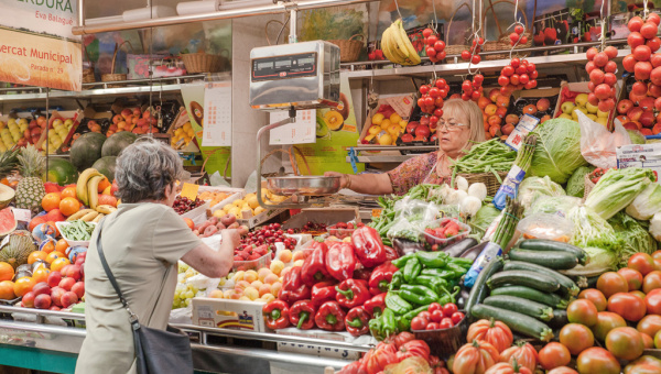 Parada fruites i verdures Mercat municipal 