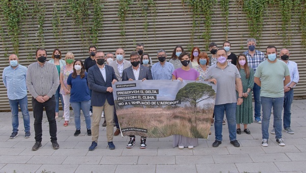 Foto grups municipals contra ampliacio aeroport