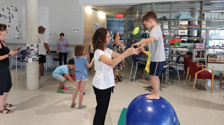 Circ en família: Equilibris