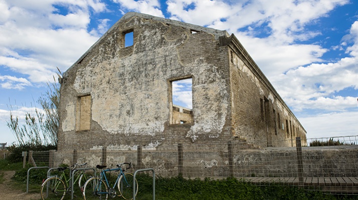 La Caserna dels Carrabiners