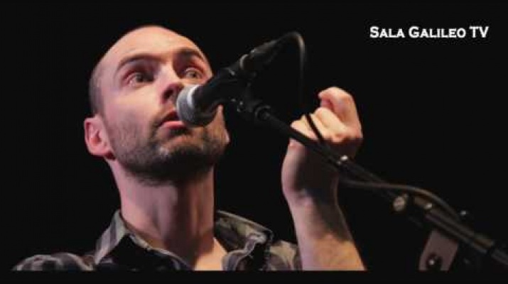 Marc García canta a Brassens SALA GALILEO TV ( 1080 FULL HD )