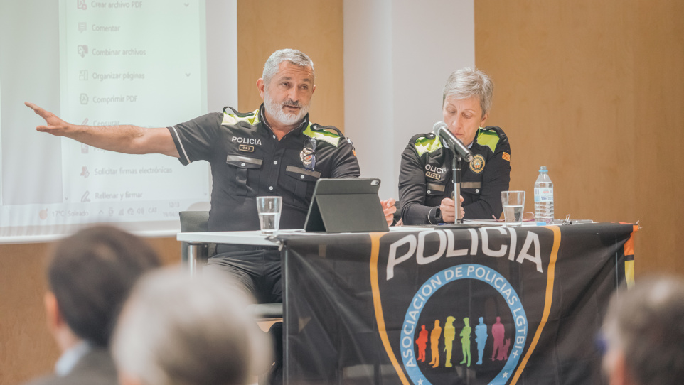 Jornada fomació LGTBI+ policia