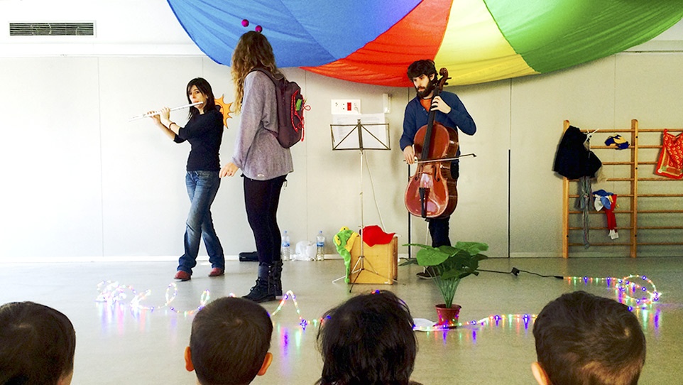 Música a les escoles bressol i als instituts