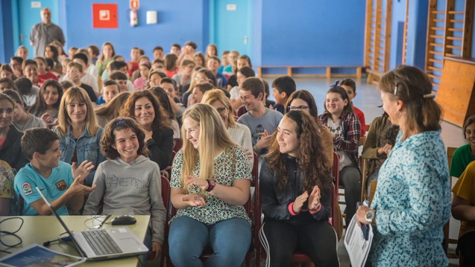 Activitat participativa amb alumnat al voltant del projecte del Camí Escolar.