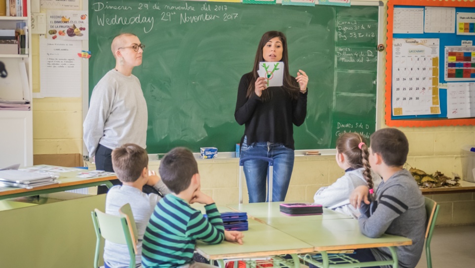 Imatge d'una sessió de conversa d'anglès a l'escola Galileo Galilei, 2017