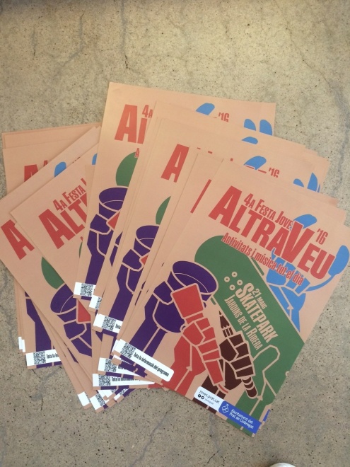 Cartells de l'edició de 2016 de l'Altraveu.