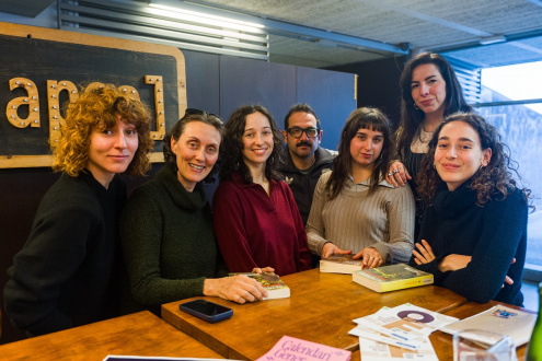 Leyre Marinas, Maria Rguez, Marta Barrufet, Javi Hidalgo, Maria Roca, Eva Sebastián i Lucía Vílchez.