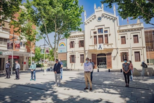 Minut silenci covid coronavirus el Prat Ajuntament