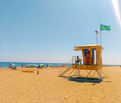 Servei de socorrisme a la platja del Prat.