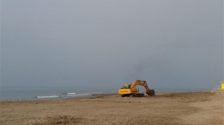 Aportació de sorres a la platja