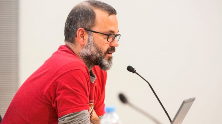 Gibert, durant la presentació del seu llibre a la biblioteca Antonio Martín.