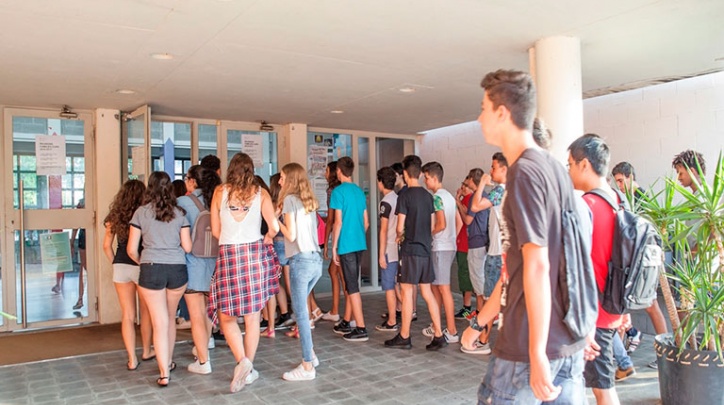 Alumnes d'un institut del Prat.