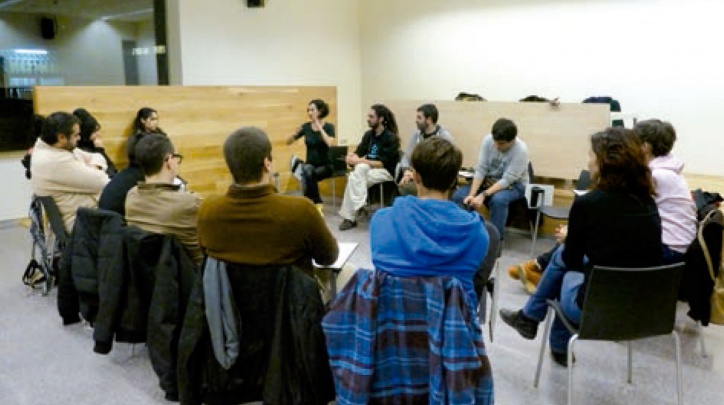 Una trobda de participació juvenil al Prat. 