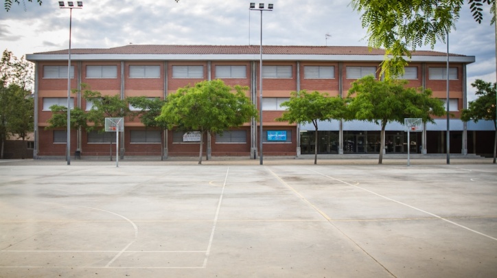 Escola Josep Tarradellas, una de les que se sotmeten a millores durant l'estiu