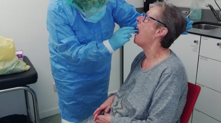 Test coronavirus a la residència municipal Penedès