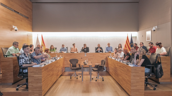 El Ple del Prat tanca la legislatura amb el comiat als 10 regidors i regidores que deixen el càrrec