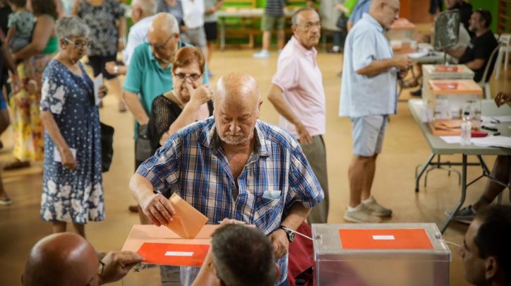 Eleccions generals 2023 obertura de col·legis