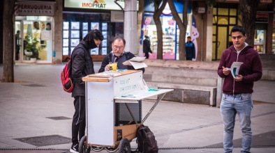 Punt de votació al carrer dels pressupostos participatius 