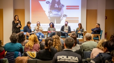 Taula rodona "Joves, relacions afectives i violències" al Centre Cívic Palmira Domènech