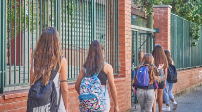 Etapa d’escolarització obligatòria per a nois i noies de 12 a 16 anys.