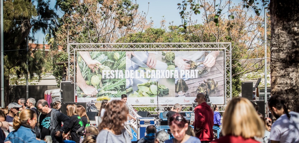 La Carxofada Prat és un acte festiu i gastronòmic que s'enmarca en les Festes de la Carxofa
