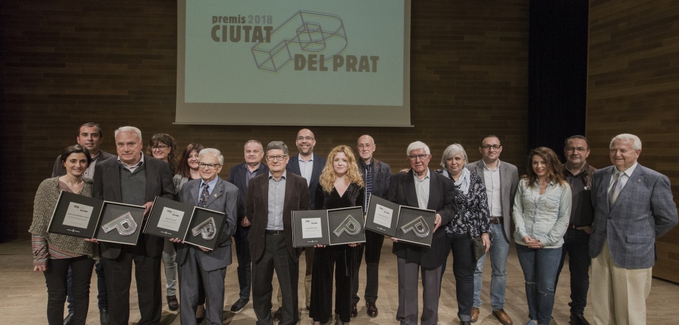 Premiats a la X edició dels Premis Ciutat del Prat: Laura Ferrés, Alfred García, Jordi Rull i Mossèn Lluís Portabella entre els guardonats