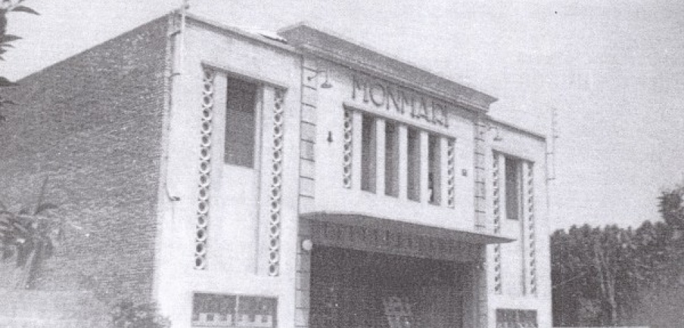 Façana Cinema Monmari Façana Cinema Monmari