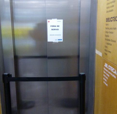 Ascensor fora de servei